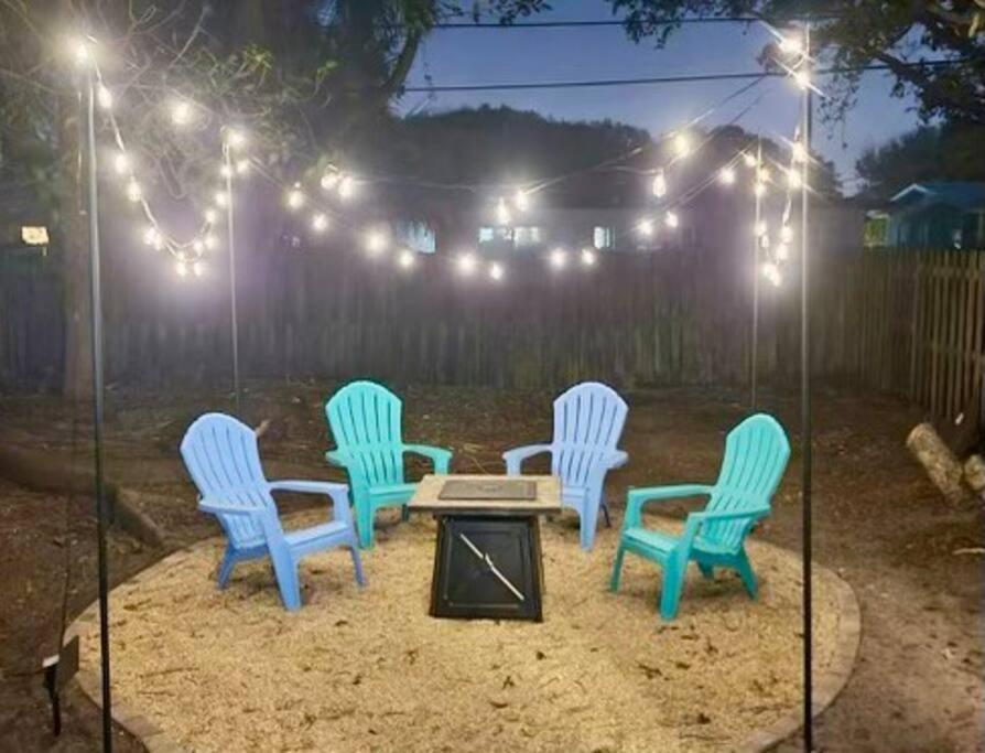 Beach Bungalow In Downtown Cocoa Beach Villa Bagian luar foto