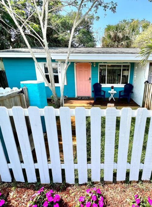 Beach Bungalow In Downtown Cocoa Beach Villa Bagian luar foto